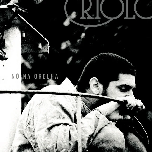 Capa do álbum Nó na Orelha, de Criolo